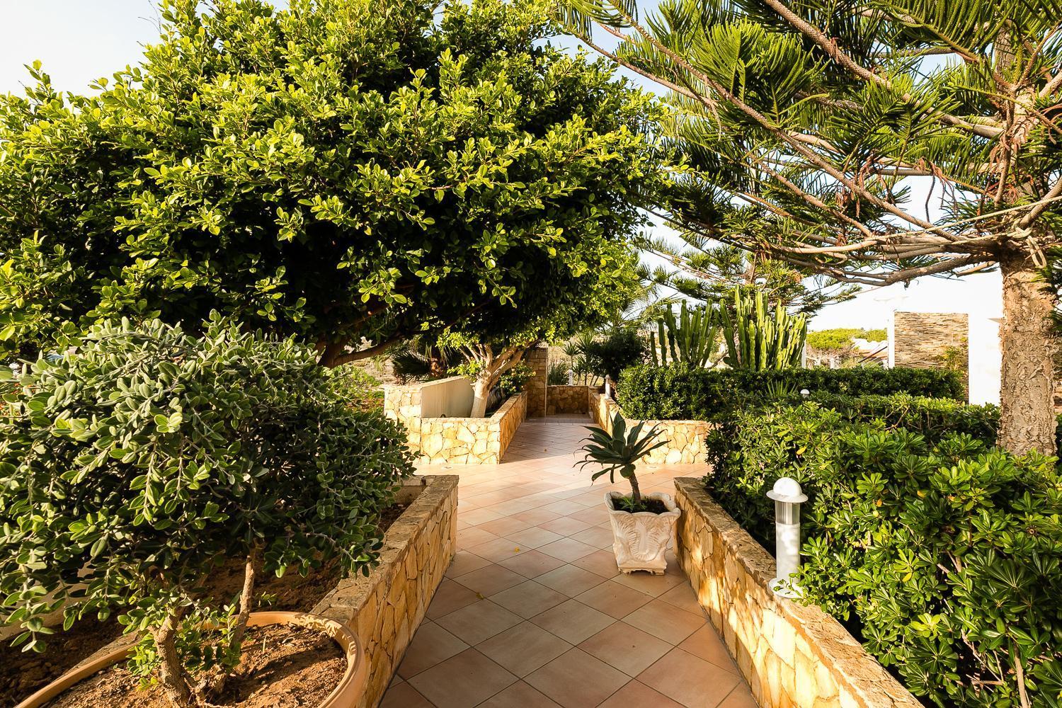 Hotel Cavalluccio Marino Lampedusa Exterior photo